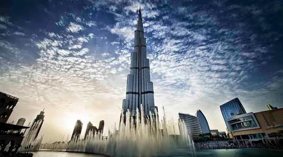 https://d1i3enf1i5tb1f.cloudfront.net/Tour-Images/false-5182/burj-khalifa-fountain-show.jpg