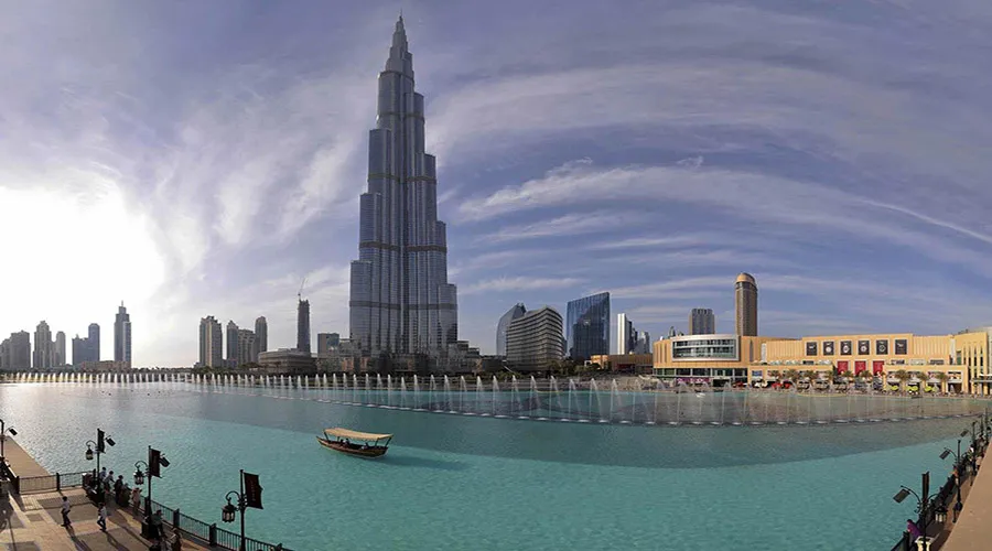 https://d1i3enf1i5tb1f.cloudfront.net/Tour-Images/false-5182/dubai-fountain-lake-ride.jpg