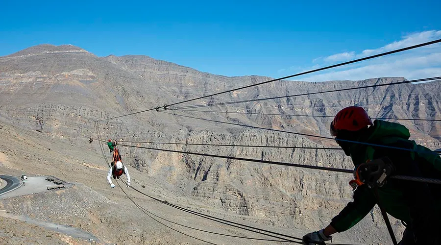 https://d1i3enf1i5tb1f.cloudfront.net/Tour-Images/false-8937/RAK-zipline-adventure.jpg