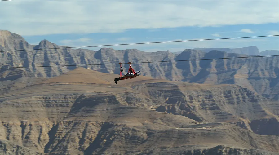https://d1i3enf1i5tb1f.cloudfront.net/Tour-Images/false-8937/RAK-zipline.jpg